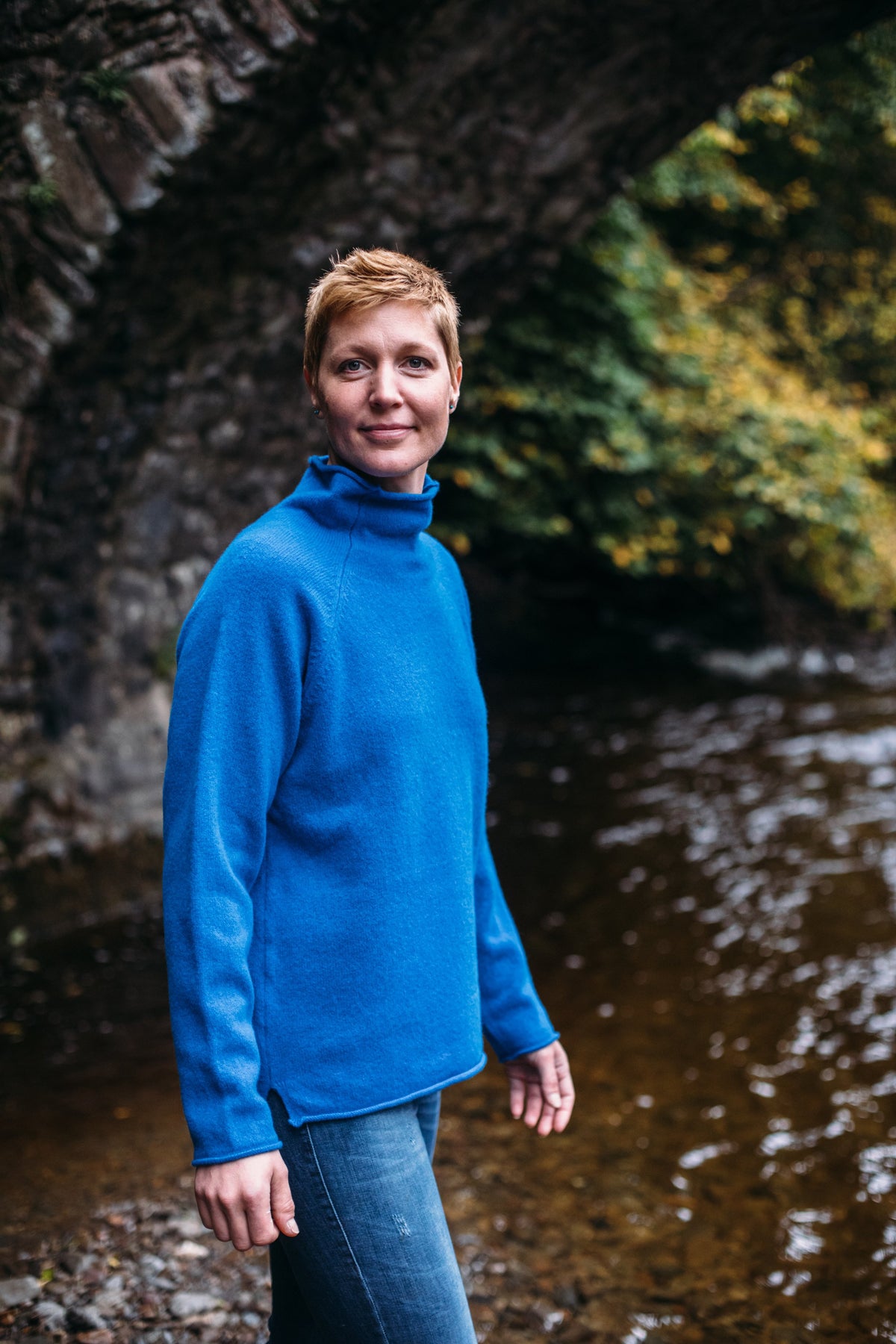 ERIBÉ Corry Raglan Sweater in Speedwell