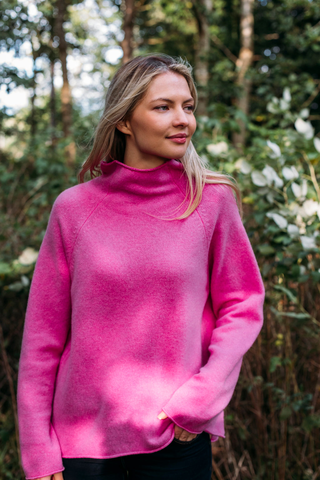 ERIBÉ Corry Raglan Sweater in Bubblegum Pink